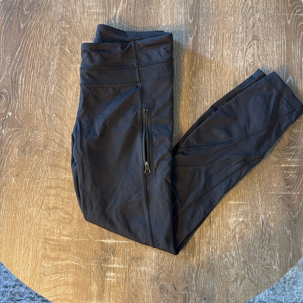 Lululemon Inspire Tights II, Size 6